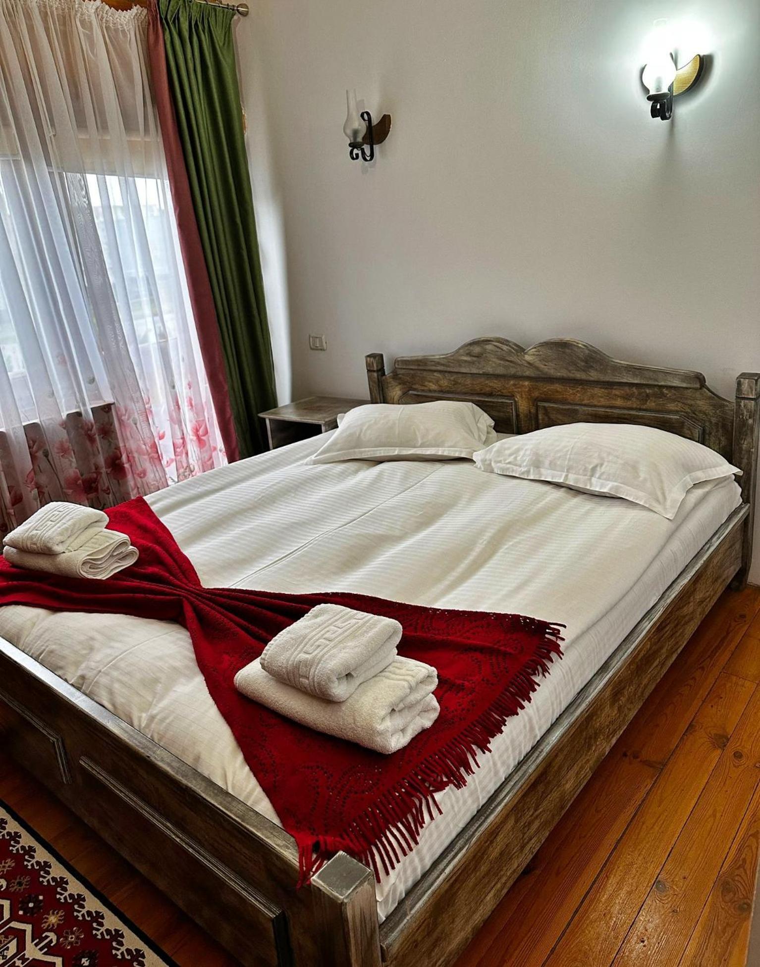 Domeniul Haiducilor Bucovina Suceava Ngoại thất bức ảnh