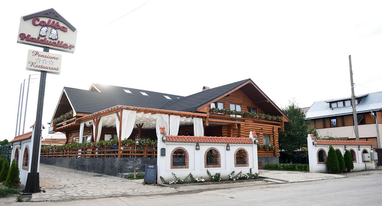 Domeniul Haiducilor Bucovina Villa Suceava Ngoại thất bức ảnh